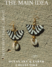 Load image into Gallery viewer, Jelani Earrings
